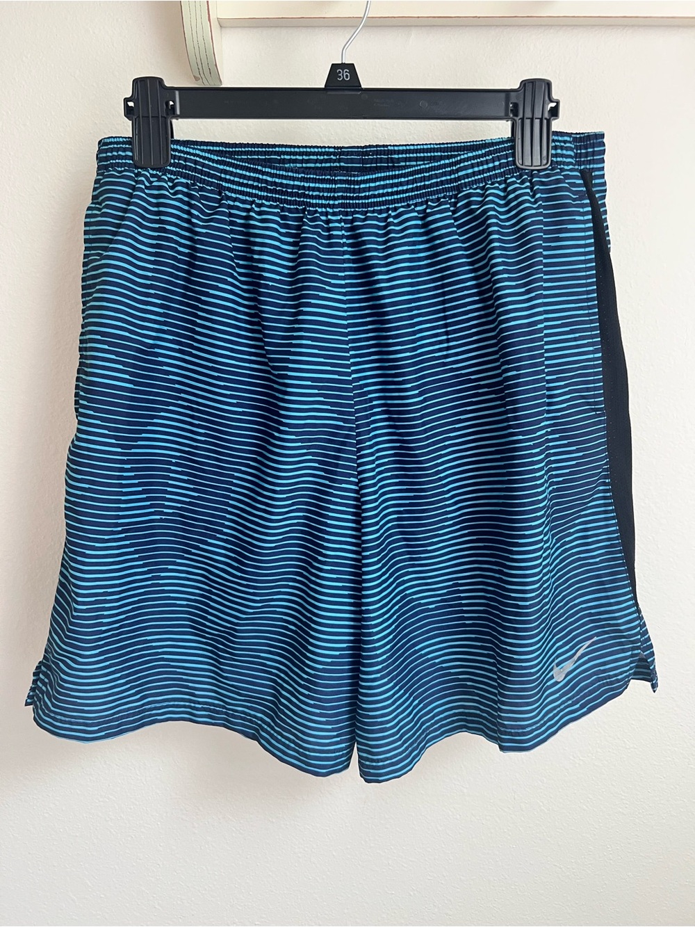 Nike Men's Blue Striped Running Shorts